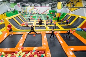 16 Батутный центр «Атмосфера» на Пражской