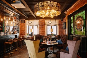 restoran-svoy-v-petrovskom-pereulke_73f0e_full-370456 Svoy