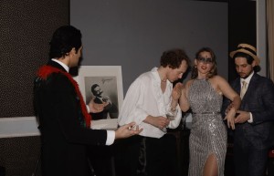 Иммерсивный спектакль «Будьте моей музой» в ресторане «Хлеб и вино» на Тверской