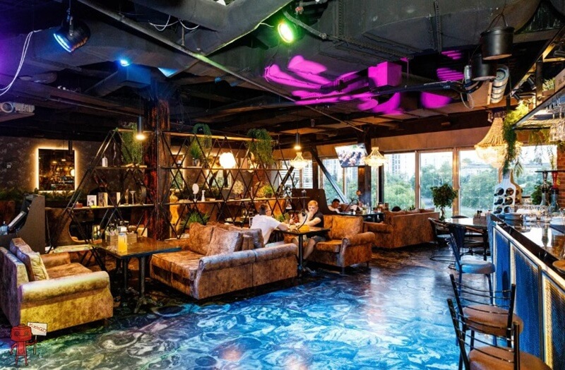 Бар-ресторан «Moon Lounge»
